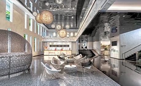 FM7 Resort Hotel Bandara Jakarta Airport