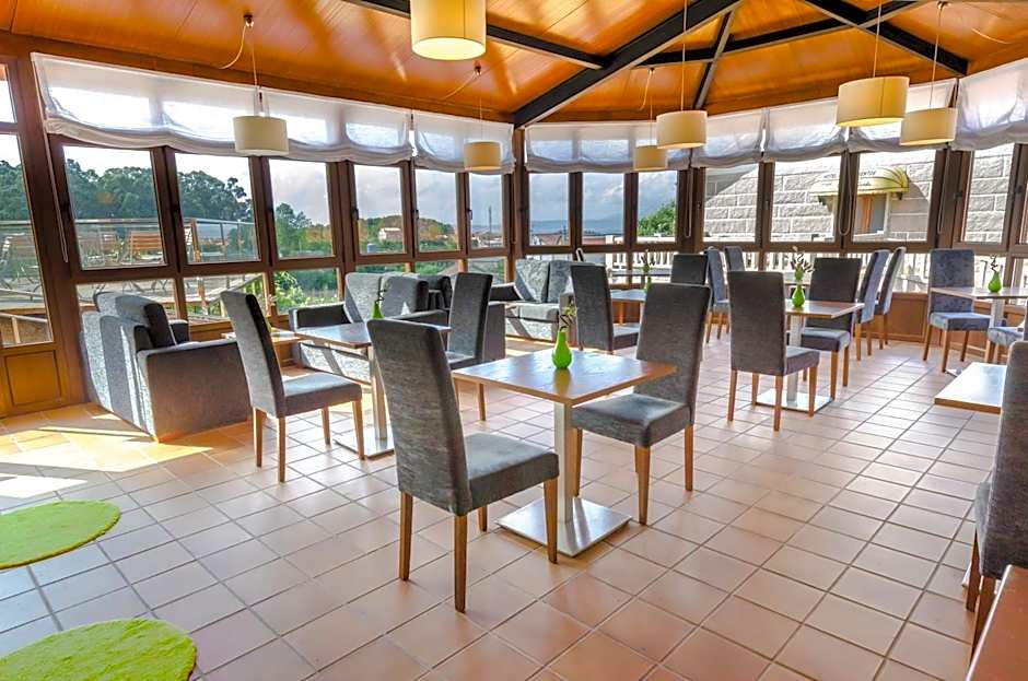 Hotel & Apartamentos Cons da Garda