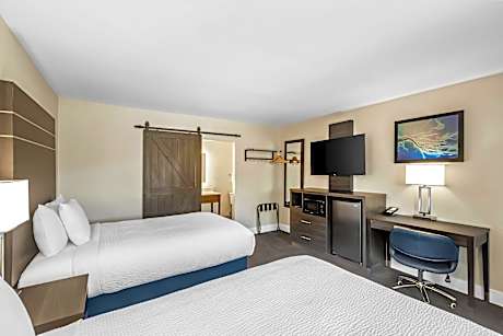 2 Double Beds Non-Smoking