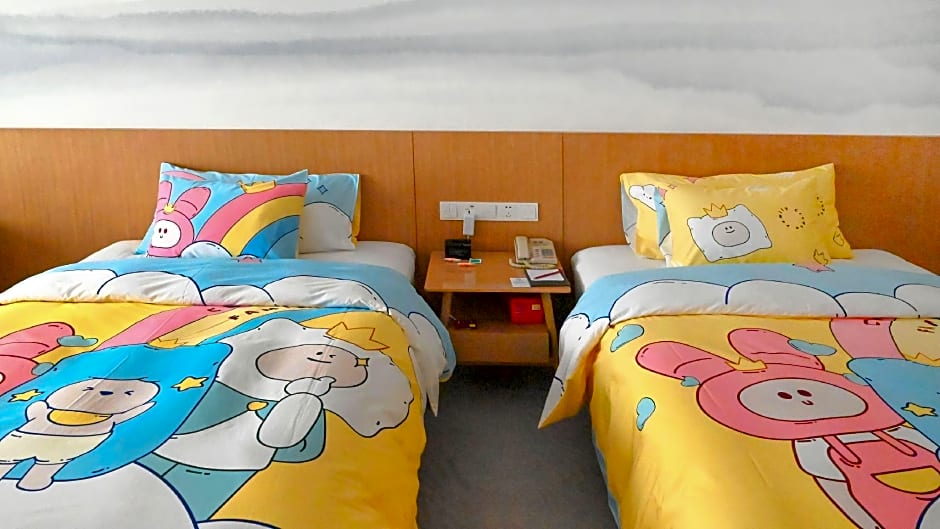 Photo 1 of 7 of Standard 2 Double Beds, City View