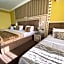 Hotel Deluxe