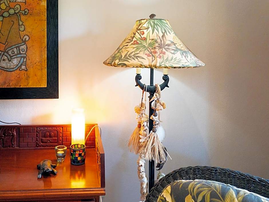 Casa Zarah - Hacienda Family Home - Pool and 2-Block to Beach