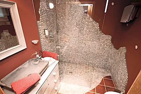 Deluxe Double Room with Shower