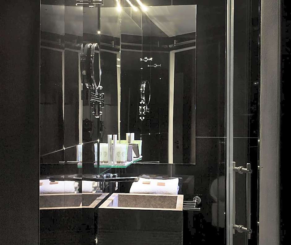 New Hotel Republique