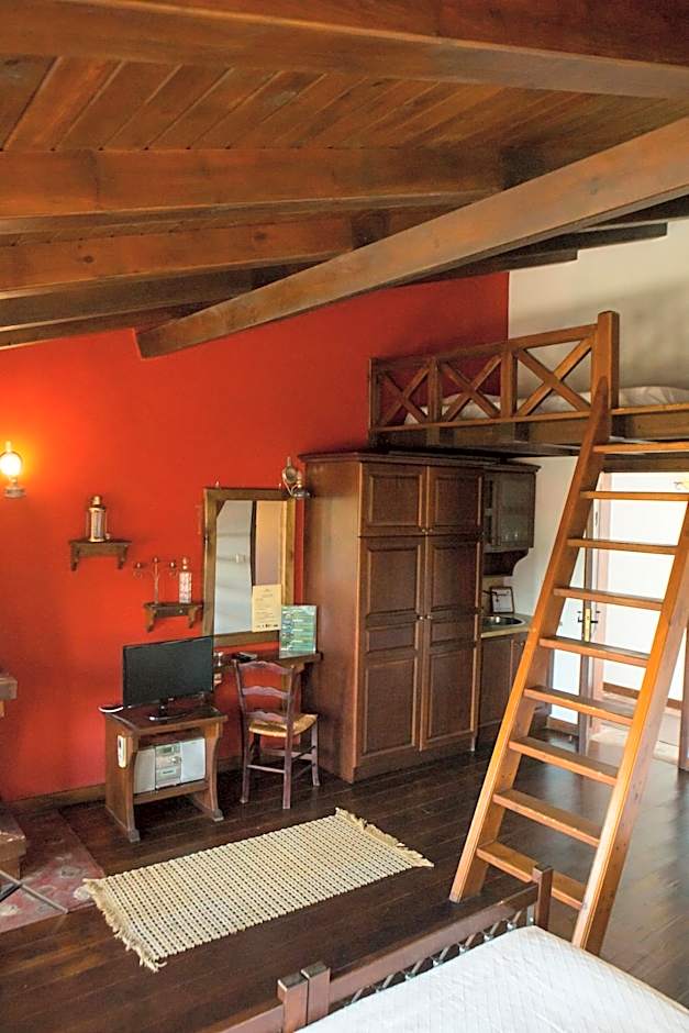 Oikoperiigitis Hotel