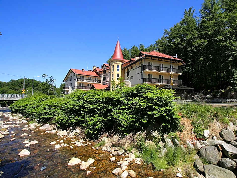 Nowa - Ski SPA Hotel