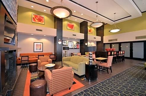 Hampton Inn and Suites Tulsa/Catoosa