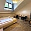 IRIS Aparthotel