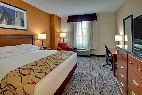 Deluxe King Room with Spa Bath