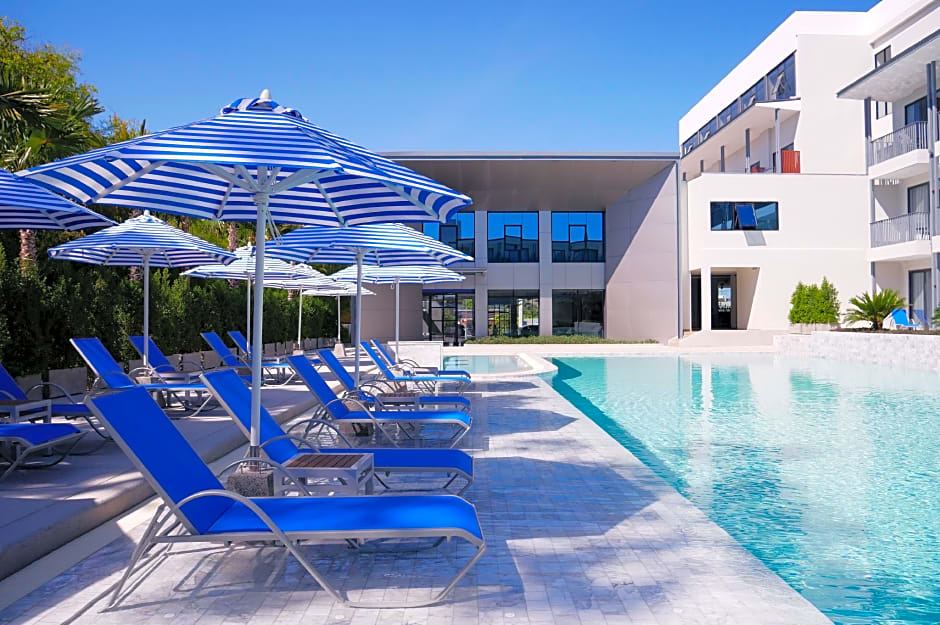 Seabed Grand Hotel Phuket - SHA Extra Plus