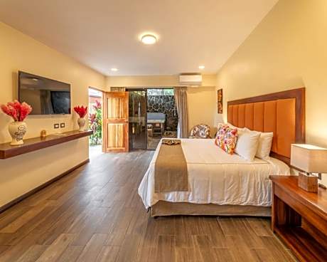 Forest Deluxe with Jacuzzi