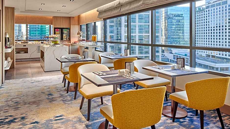 Holiday Inn & Suites Makati By IHG