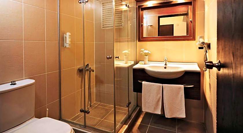 Ustun Hotel Alsancak