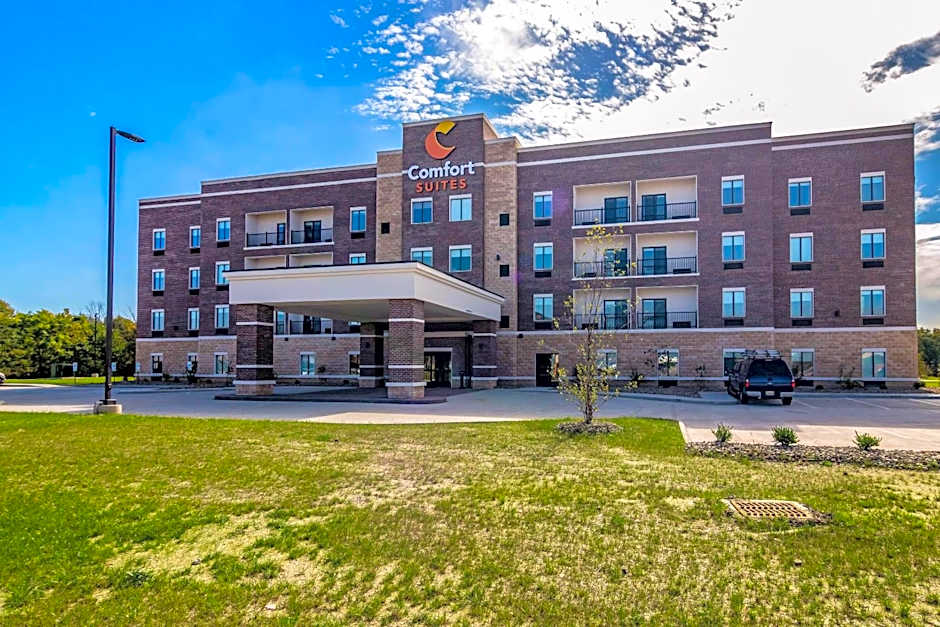 Comfort Suites Brunswick - Clevelend Southwest