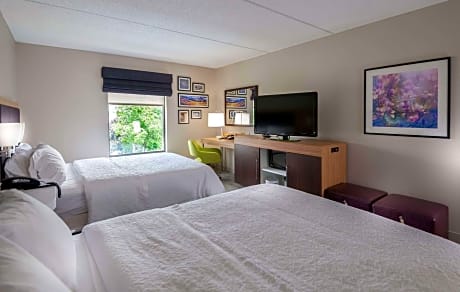 Queen Room with Two Queen Beds - Mobility Accessible