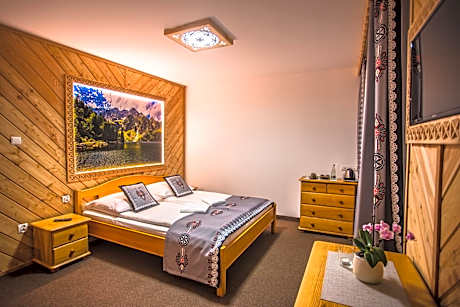 Double Room with Mountain View