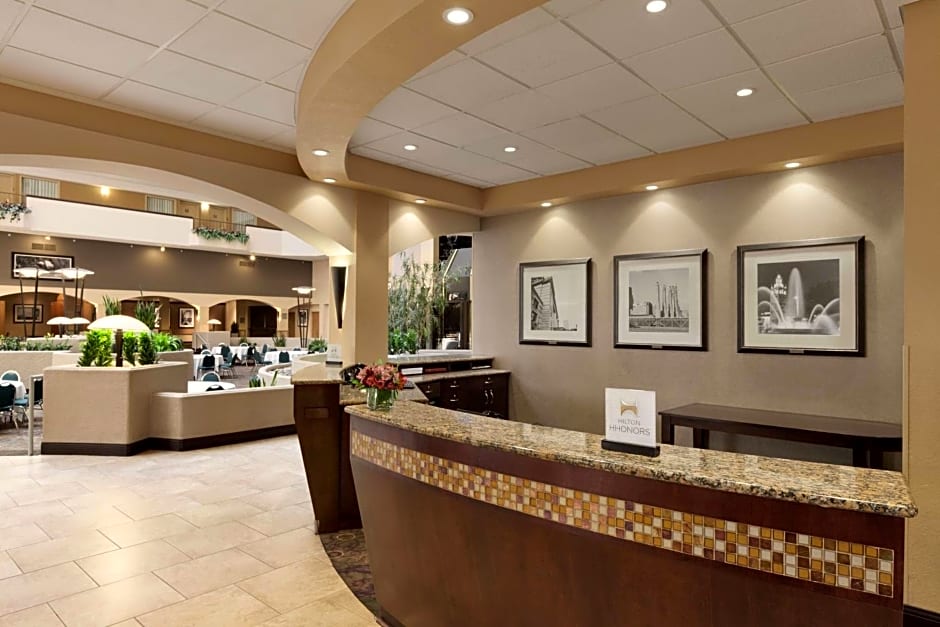 Embassy Suites By Hilton Hotel Kansas City-International Airport