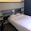Kyriad direct Trappes