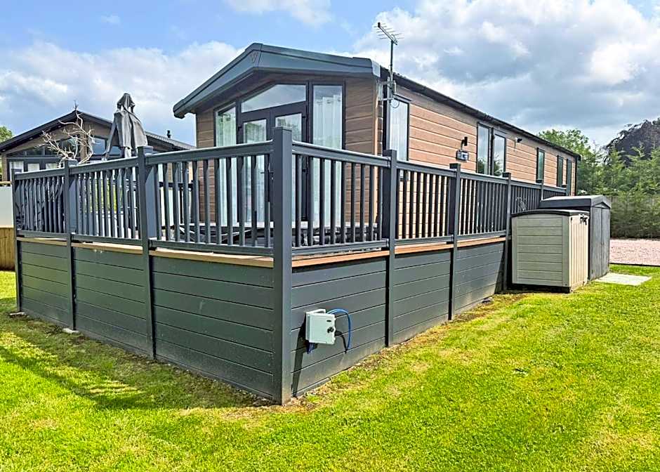 Ladera Retreat Lodges