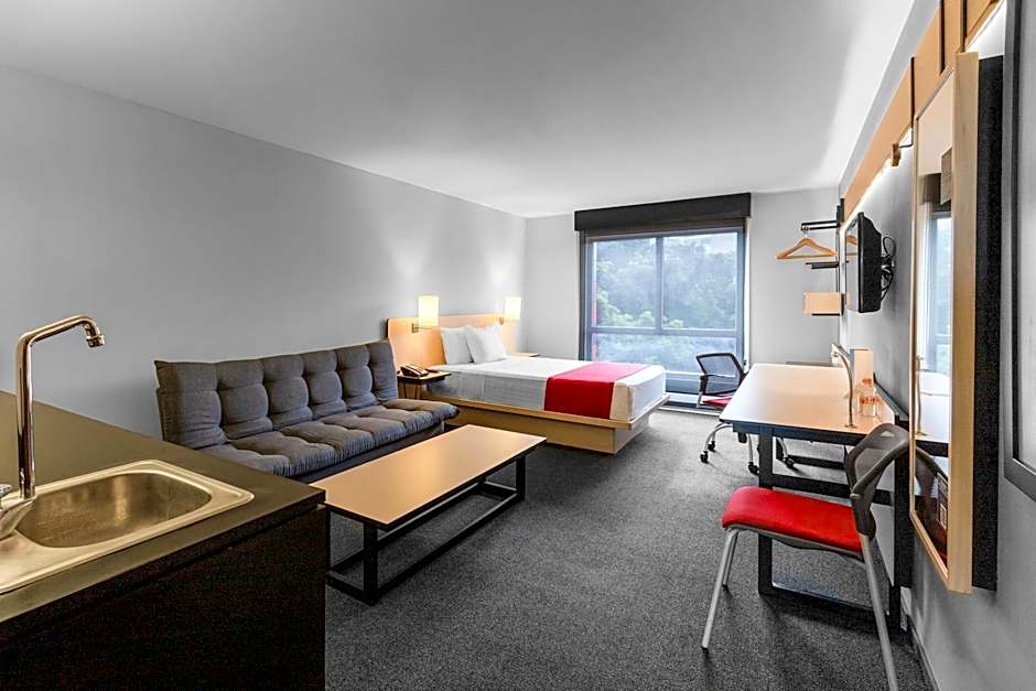 City Express Plus by Marriott Guadalajara Expo