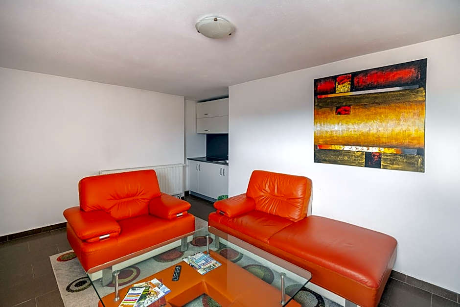 Leone Penzion&Restaurant