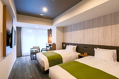 Twin Room - Disability Access - Non-Smoking