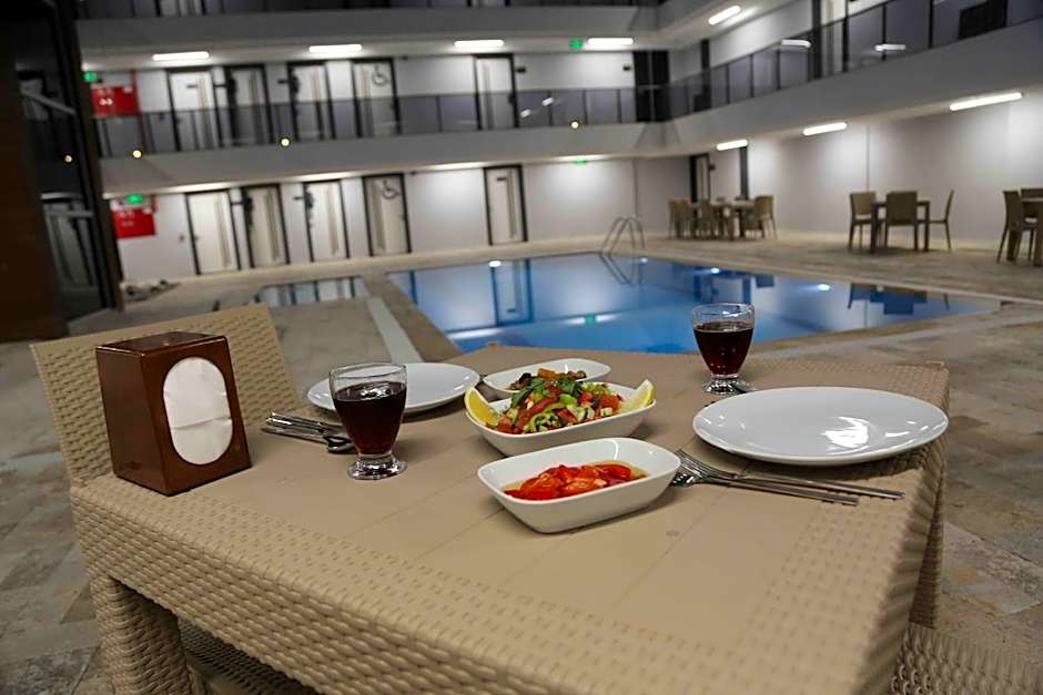 LADİK HOTEL