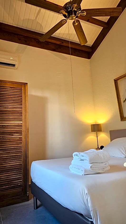 Habitation Villa Les Cassias