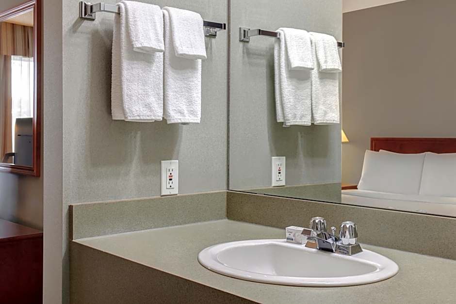 Days Inn by Wyndham Whitecourt