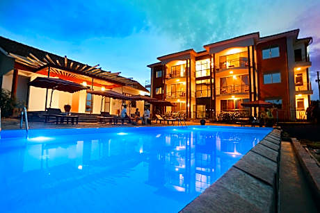 Deluxe - 1 Bedroom Lake View Apartment 