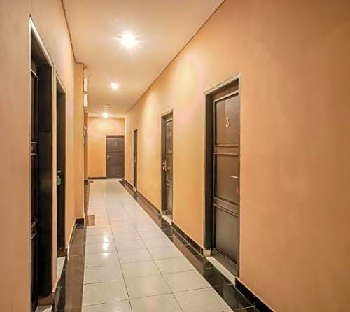 Urbanview Hotel Sayang Makassar