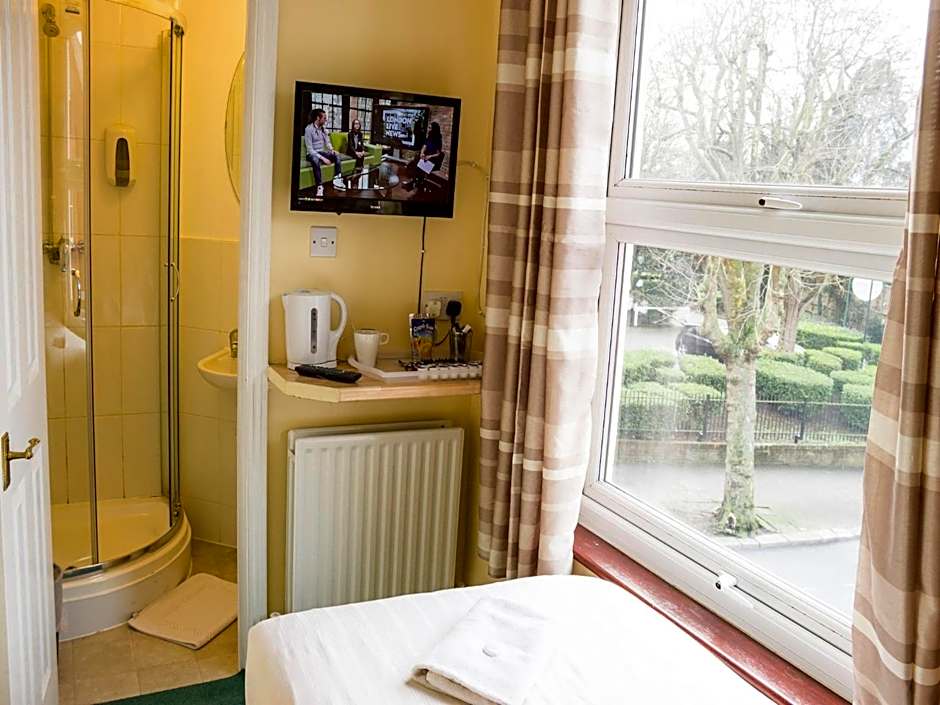 Cricklewood Lodge Hotel