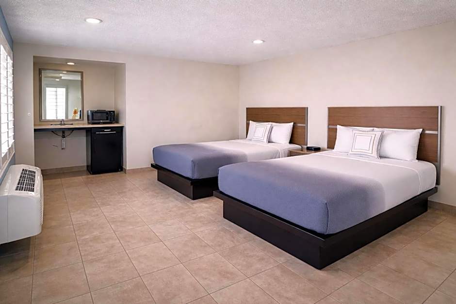Super 8 by Wyndham Bakersfield CA Near Airport
