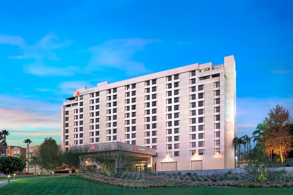 Marriott Riverside at the Convention Center