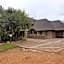 Zebula Golf and Wildlife Estate - Toktokkie Knocking Pax 20 - Moi Signature Luxury villa