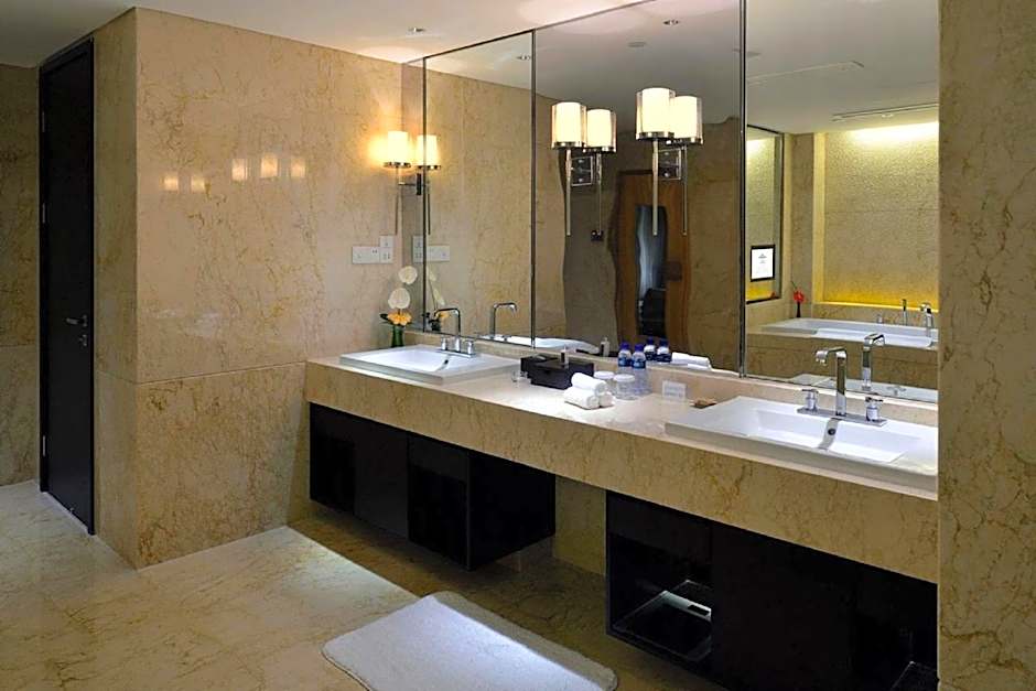 Photo 1 of 7 of Deluxe Suite