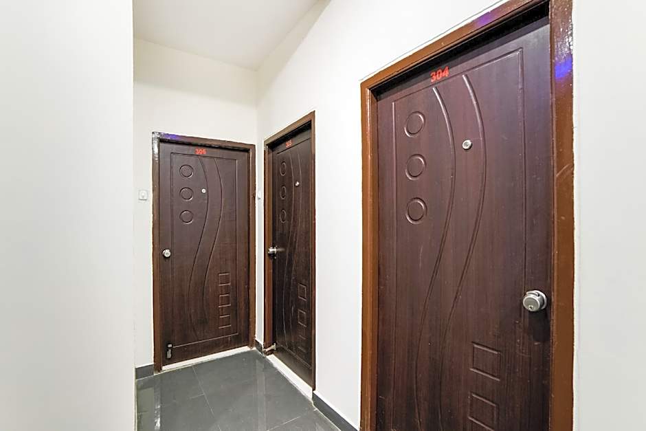 Lucky Hotels by OYO Rooms – Hyderabad, 