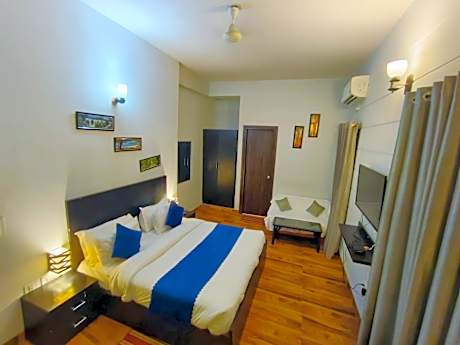 Mero vrindavan homestay Omaxe Enternity 