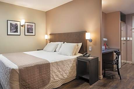 Luxury Room with Double Bed