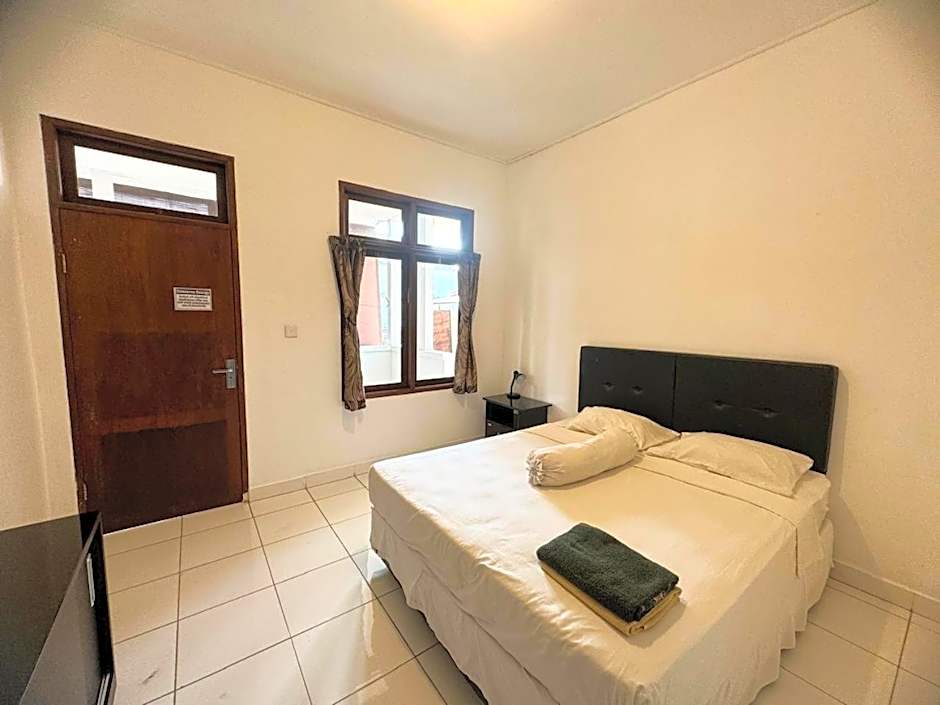 Paradise Inn