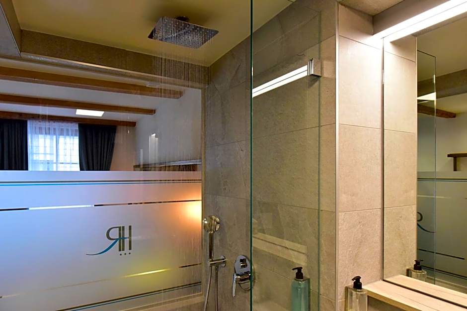Hotel Rousseau
