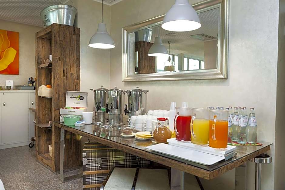 Best Western Maison B Hotel
