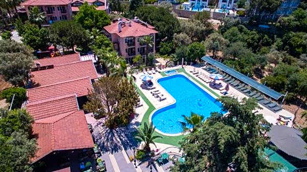 Club Pink Palace Hotel