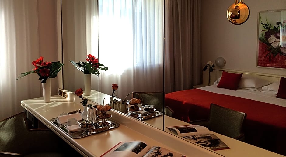 Starhotels Cristallo Palace