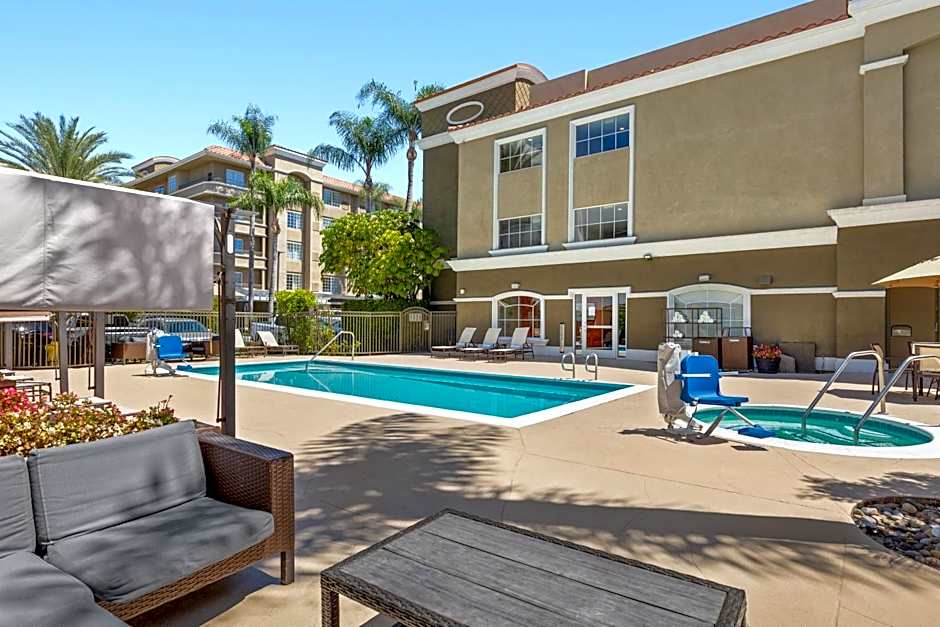 Anaheim Portofino Inn and Suites