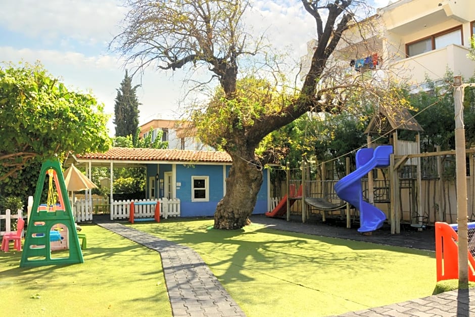 Club Anastasia - Family Hotel