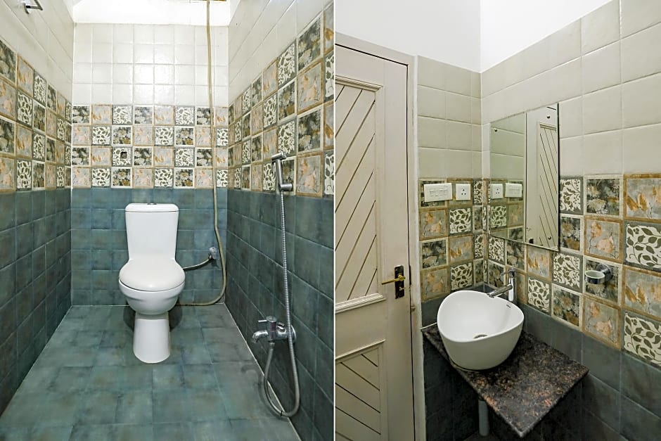 Via Prashansa Palace - Banaras Railway Station