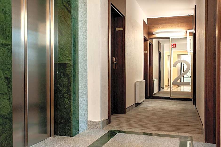 Plaza Residence Self Check-in