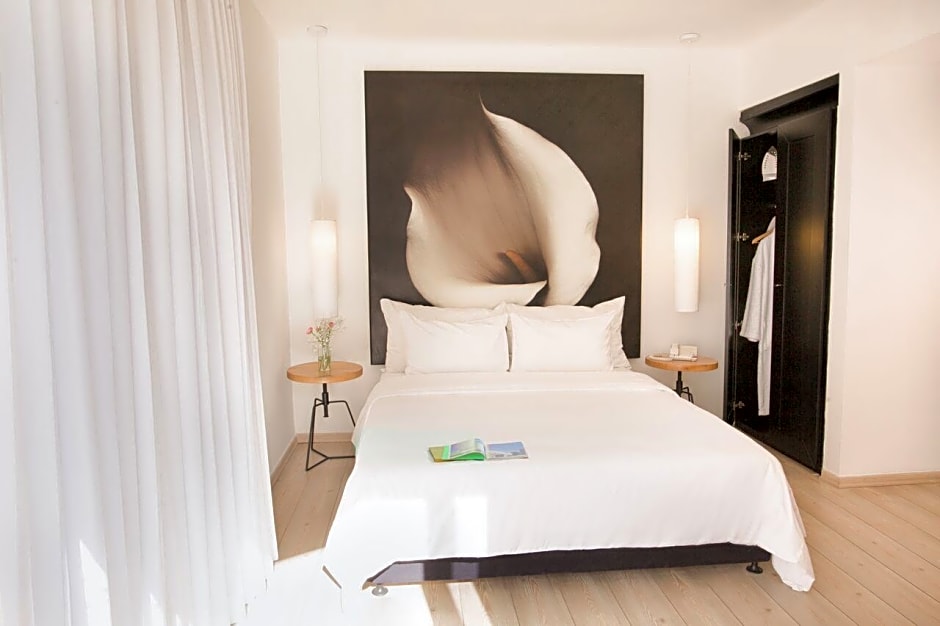 Savoy Sea Side Hotel