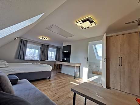 Dreibettzimmer-Apartment-Ensuite Mit Dusche-Gartenblick